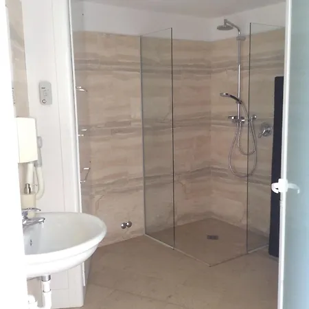 شقة Deluxe 4 Bedrooms In Fegina Monterosso مونتيروسّو ال ماري