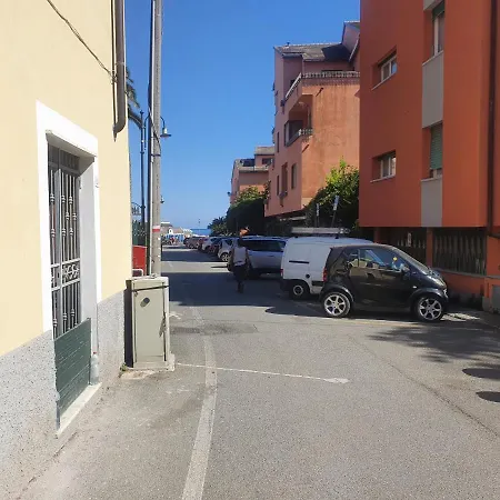 Deluxe 4 Bedrooms In Fegina Monterosso דירה מונטרוסו אל מארה
