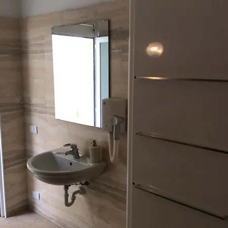 Deluxe 4 Bedrooms In Fegina Monterosso מונטרוסו אל מארה