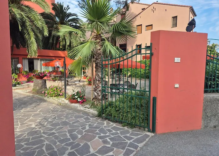 Deluxe 4 Bedrooms In Fegina Monterosso